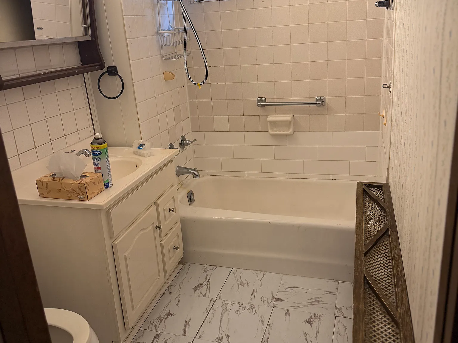 2 bed, 1100 sqft, $1,300 — Photo 3