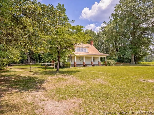 381 Royal Rd, Roseboro, NC 28382