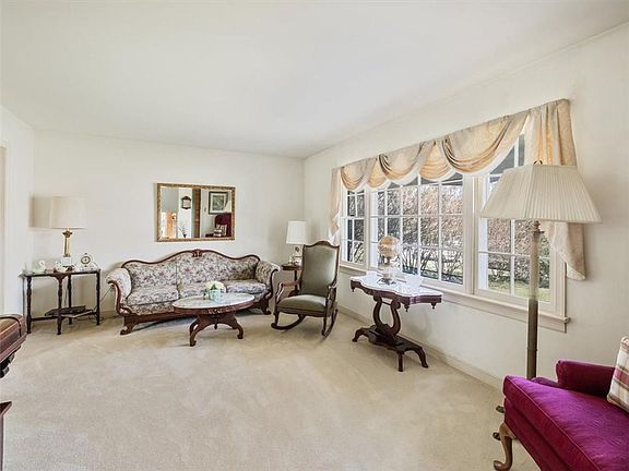 3rd image of 4505 Nambe Cir
