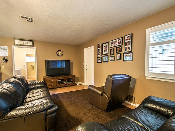5th image of 3107 Valley Forge Dr