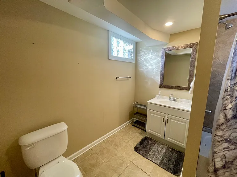 727 Sandusky Dr — Photo 18