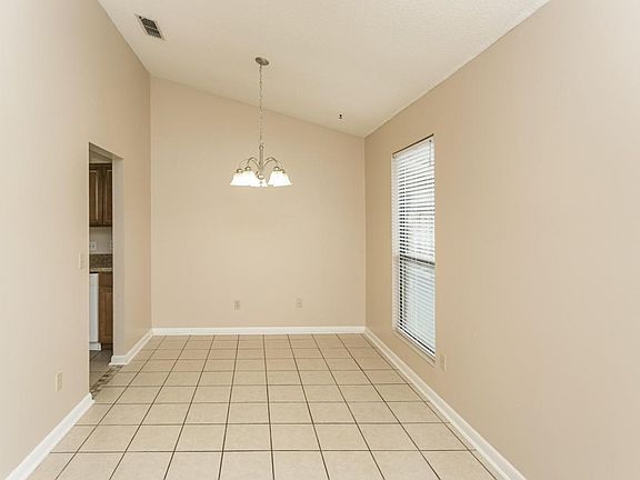 5th image of 14155 Hampton Falls Dr N