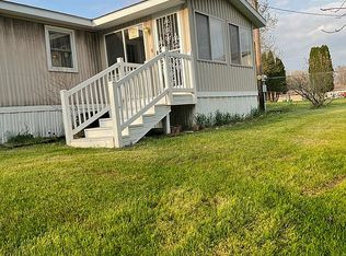 318 N 1st St, Cassopolis, MI 49031