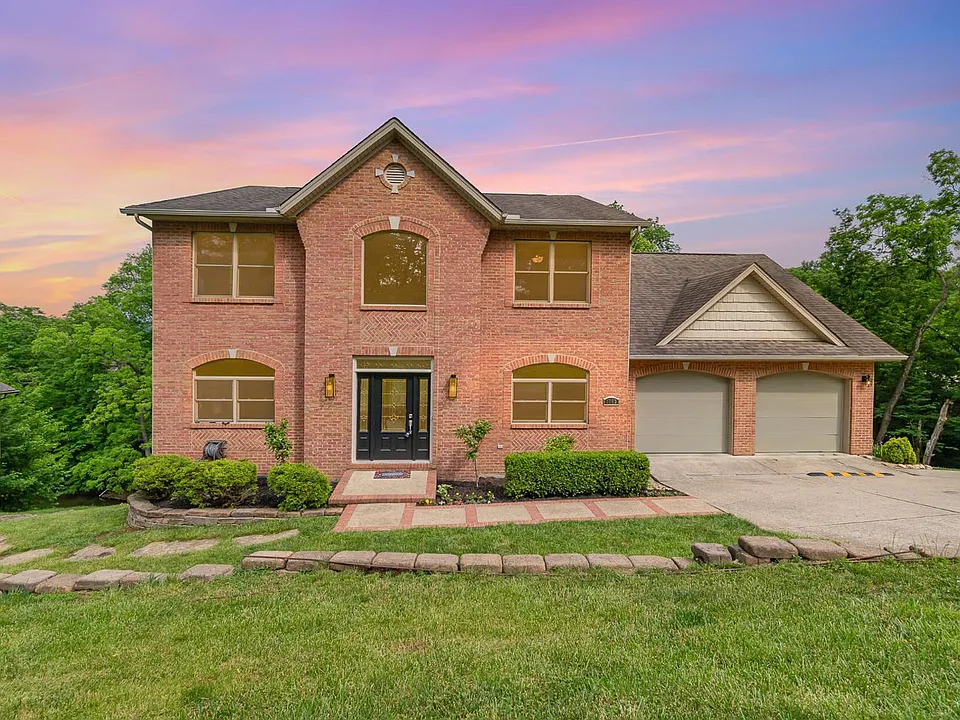 1753 Cove Cir E
