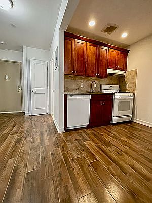 1st image of 30-66 32nd St #2B