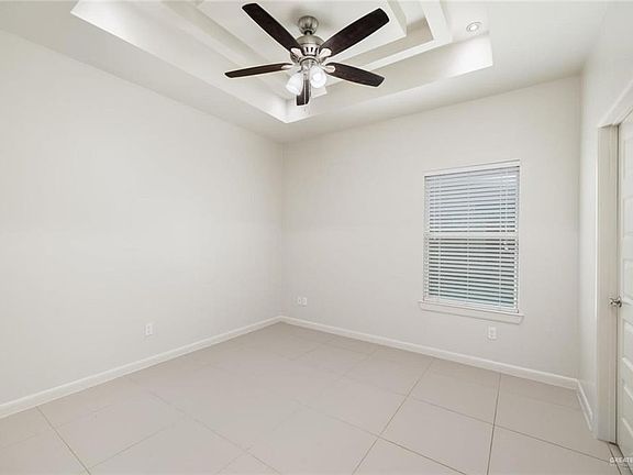 5th image of 1709 W Garrison Dr APT 3