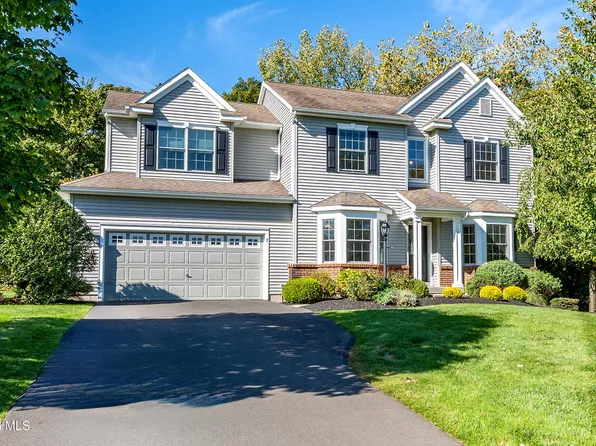 7 Siena Lane, Rensselaer, NY 12144