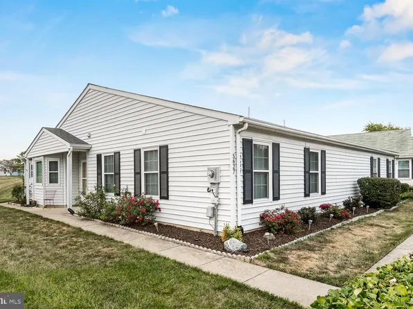 5627 Crabapple Dr, Frederick, MD 21703