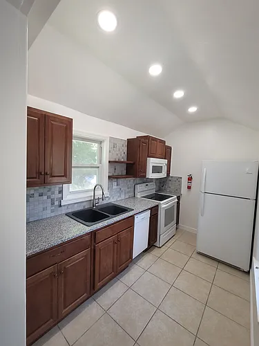 415 W High St #A Photo 1 415 W High St #A Photo 1