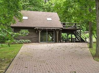 N1047 Lake Dr, Edgerton, WI 53534