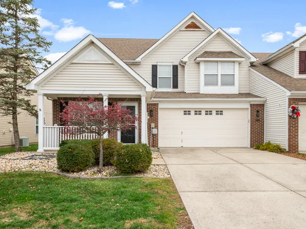 2746 Cadogan Dr, Greenwood, IN 46143