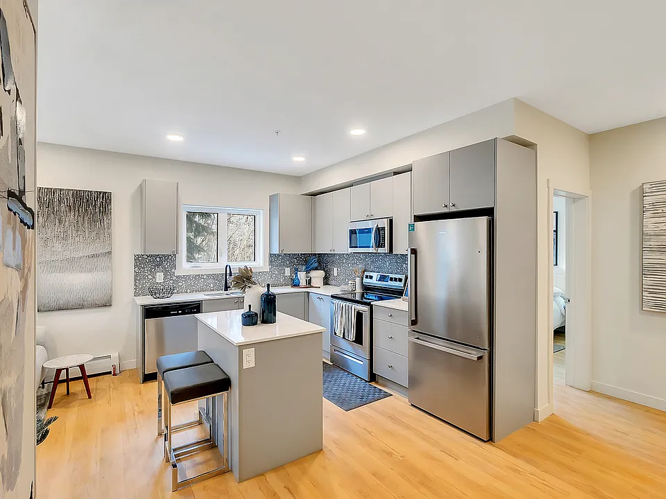2014 Sherwood Dr