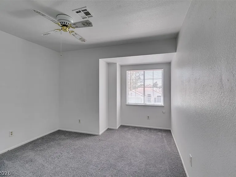 9712 Peacock Hill Cir — Photo 43
