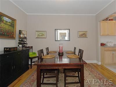 3rd image of 21 N Chatsworth Ave APT 2A