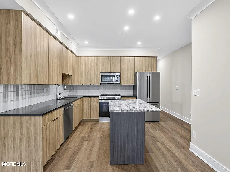 112 Brighton Ave #2A — Photo 6