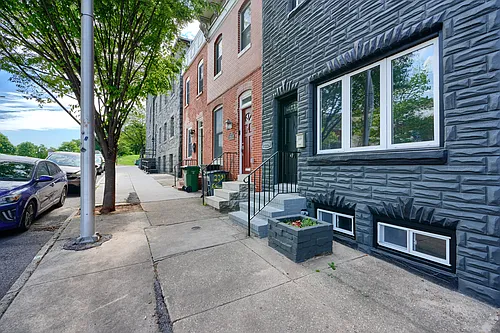 2229 Gough St Photo 1