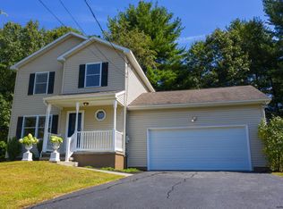 4 Madeline Dr, Saratoga Springs, NY 12866