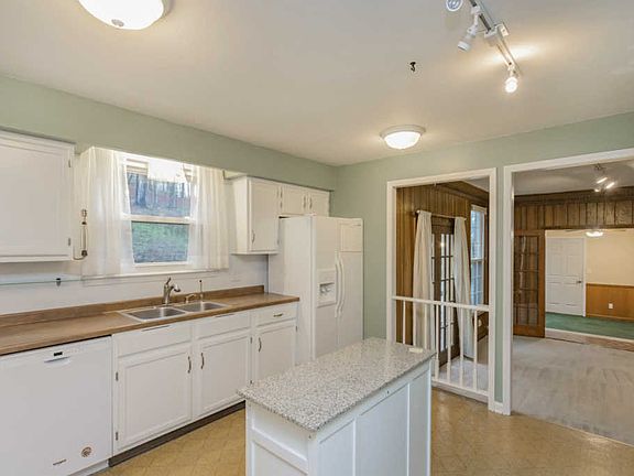 5th image of 7366 Bridle Dr