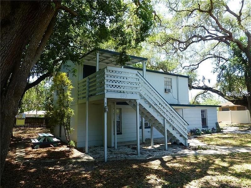1st image of 643 Wisteria Ct APT C