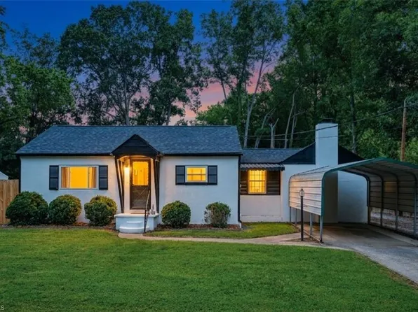 3920 Daye Dr, Greensboro, NC 27407