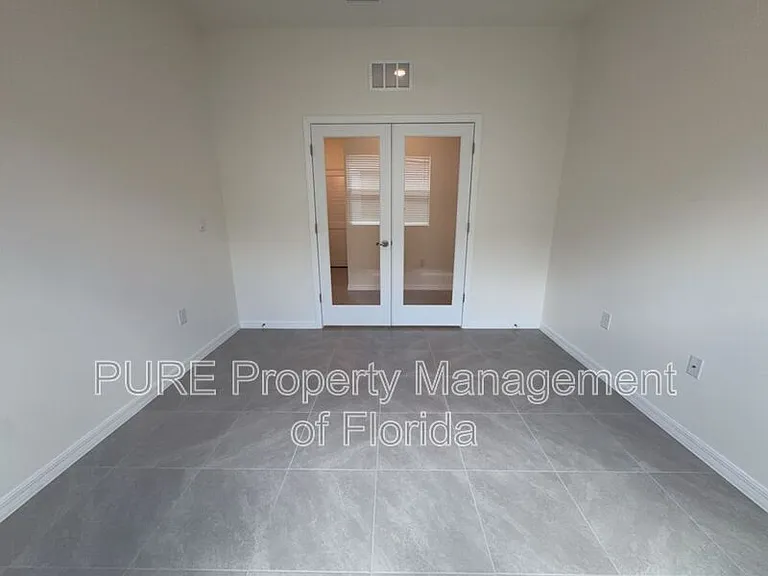 4122 NW 48th Terrace Rd — Photo 56