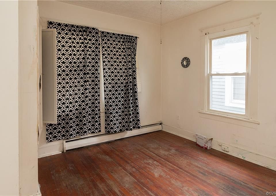 2nd image of 2112 Fairfax Ave