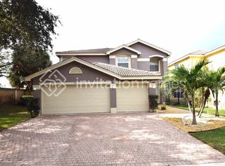 5301 Island Gypsy Dr, Greenacres, FL 33463