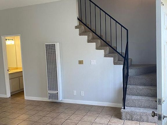 3rd image of 13605 Cerise Ave #1