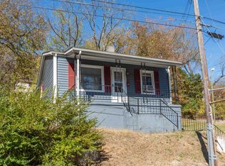 1113 Stuart St, Staunton, VA 24401
