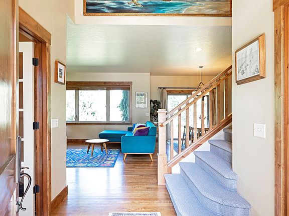 3rd image of 2702 Juneau Ct