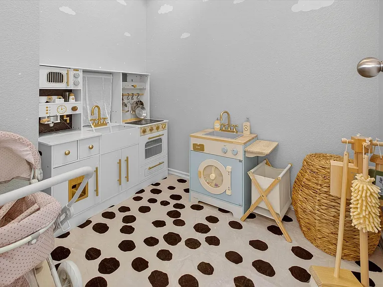 500 Prairie Meadow Dr — Photo 35