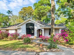 19510 Lockridge Dr, Spring, TX 77373