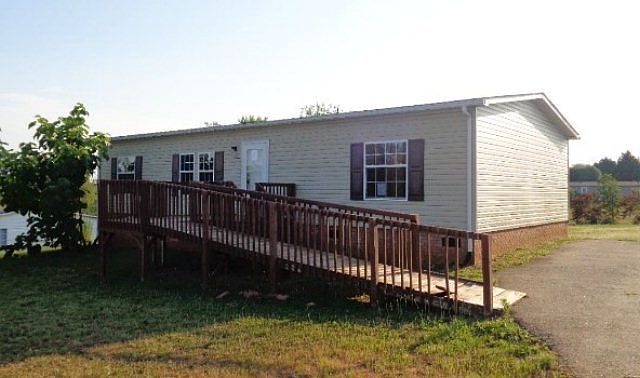 1st image of 3915 Woodmont Ct