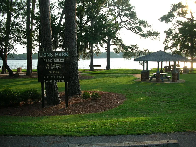 This is Lions Park. This park is very close to the Townhome and a great place to picnic and relax overlooking the water.