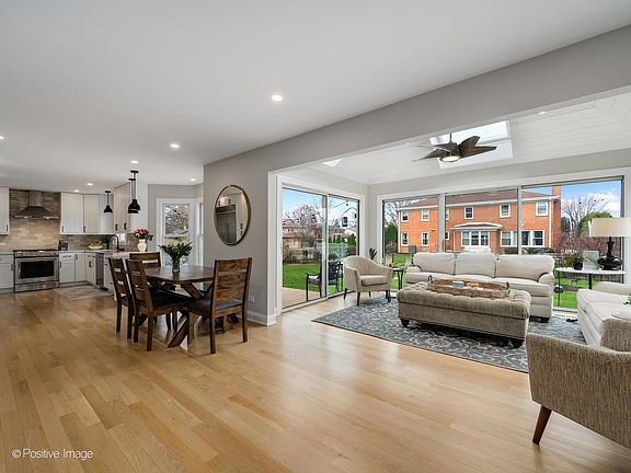 3rd image of 3800 Cindy Ln