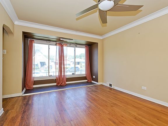 4th image of 9823 S Greenwood Ave