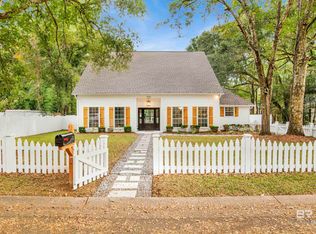 505 Dyson St, Fairhope, AL 36532