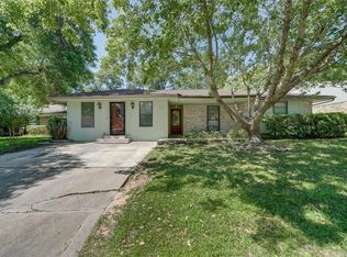 618 Phyllis Ct, Conroe, TX 77303