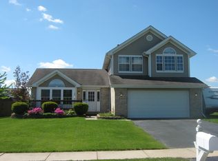 8035 Farmhouse Rd, Frankfort, IL 60423