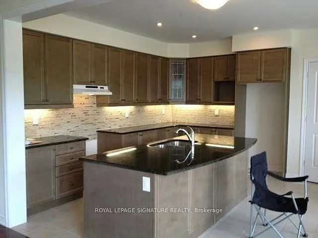 53 Victoriaville Rd #UPPER — Photo 3