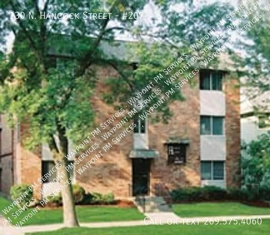Downtown Studio Near James Madison Park - One Month Free — Photo 1