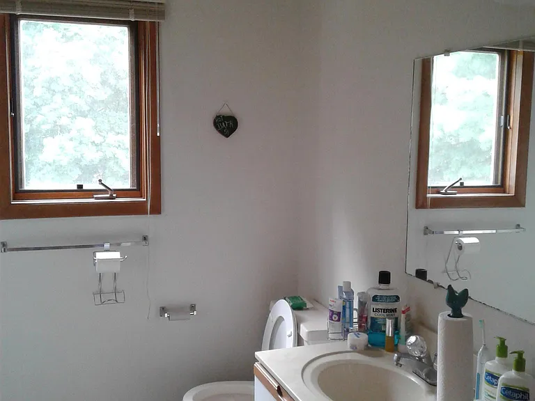 Eastbrook Hts — Photo 10