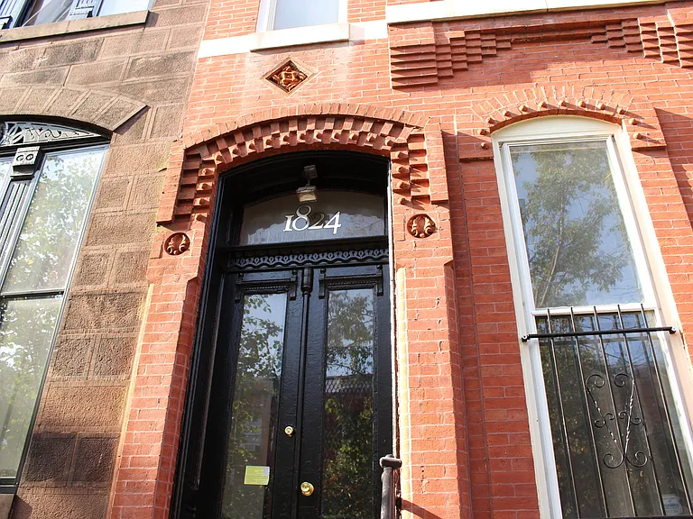 1824 Bolton Street — Photo 2