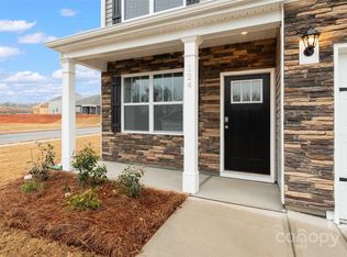 94 Ridgeview Ln, Mars Hill, NC 28754