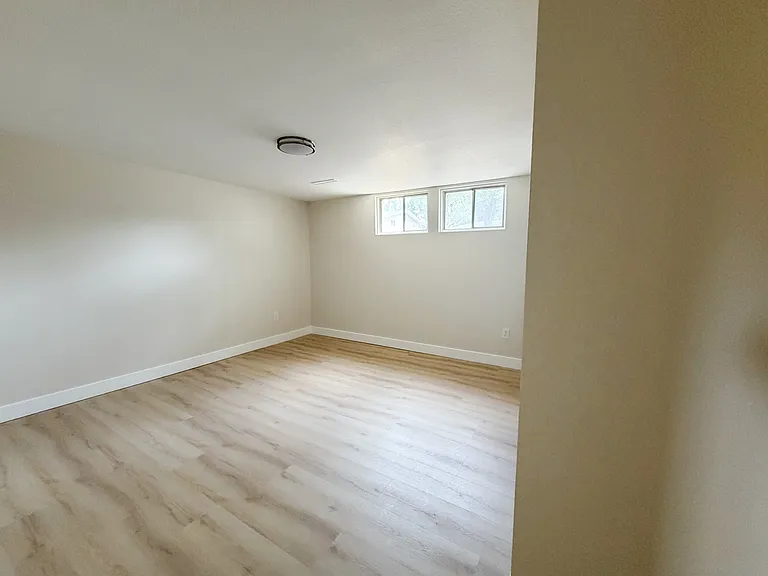 1501 Stuart St — Photo 15