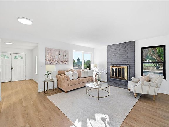5th image of 36500 Alder Ct