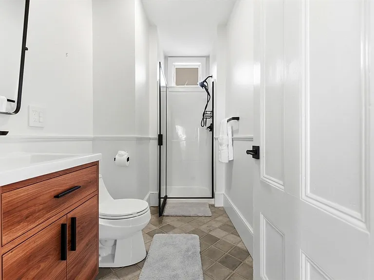 30 Boardman St #B — Photo 12