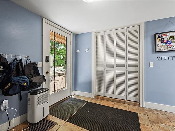 5th image of 4939 Gorge Rd