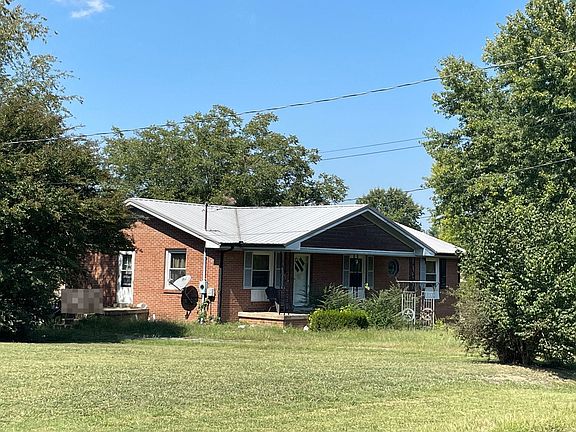 3rd image of 142 Gwen Ave