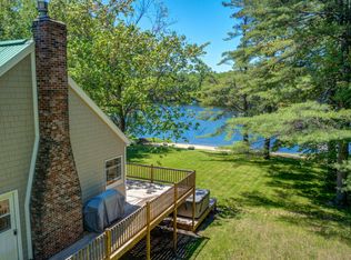 14 Fishermans Ln, Raymond, ME 04071